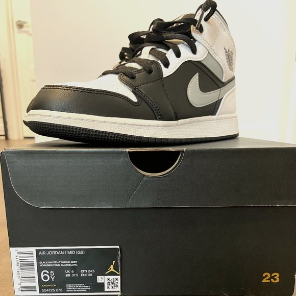 Air Jordan 1 GS size 6.5 Y - Picture 1 of 5